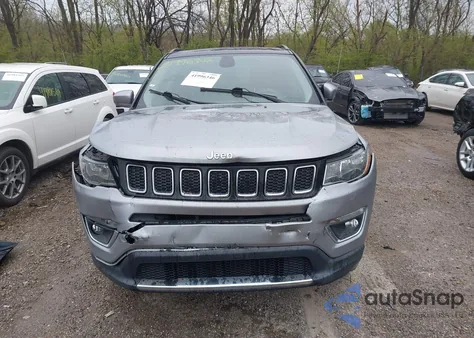 2018 Jeep Compass Limited 4X4 z USA, uszkodzony, nr VIN 3C4NJDCB5JT362398